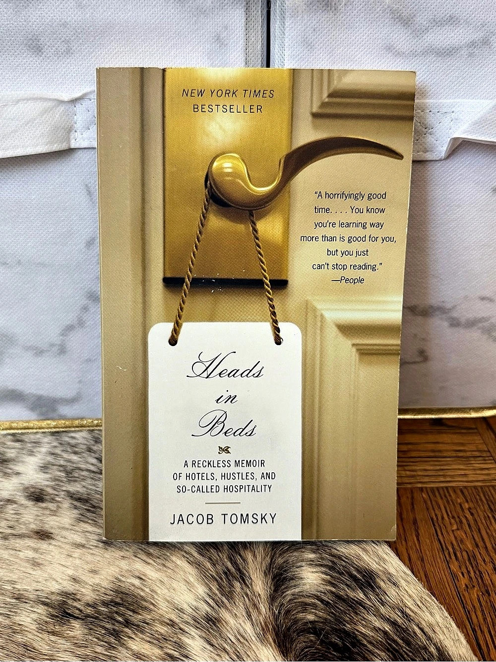 Vintage Books Heads in Beds Jacob Tomsky Gold Book Like New